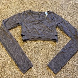 Ivivva by Lululemon girls long sleeve athlete top size 10